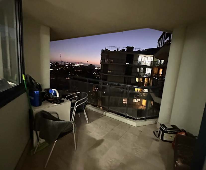 Furnished room in a flatshare