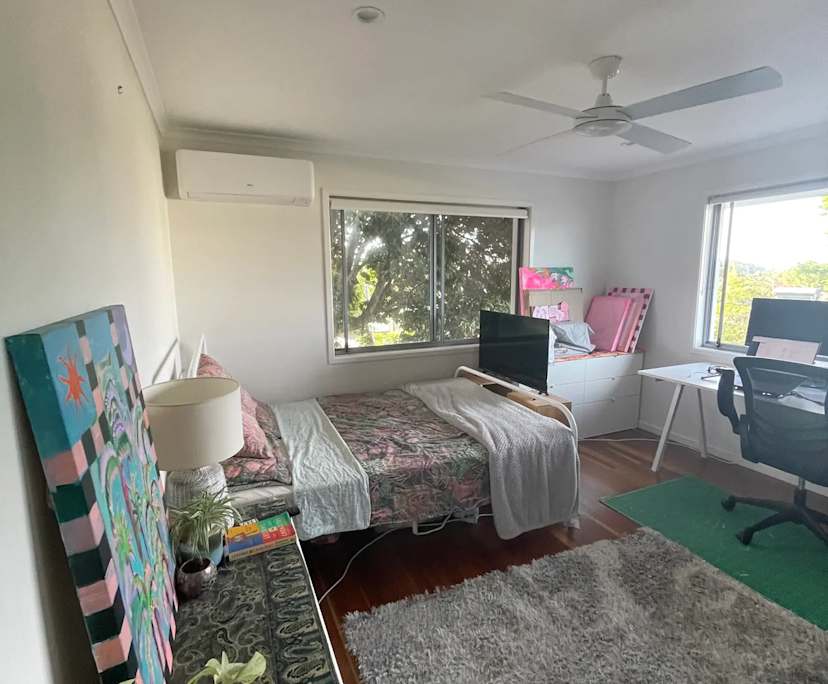 Furnished room with ensuite in a share house