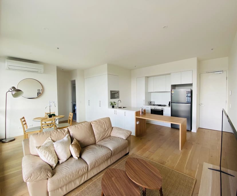 $1,220, Whole-property, 2 bathrooms, St Kilda VIC 3182