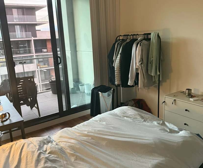 Room in a share house