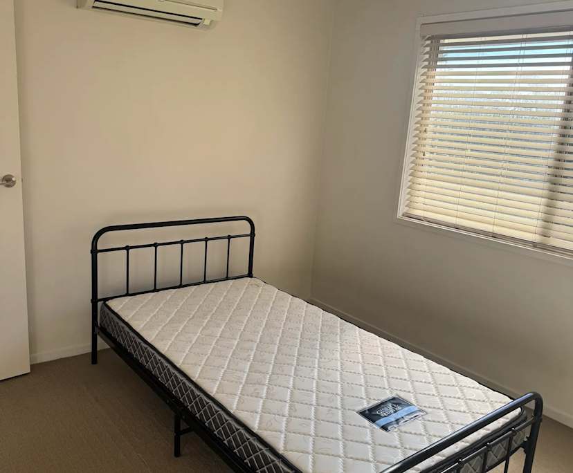 $250, Student-accommodation, 3 bathrooms, Bundaberg Central QLD 4670