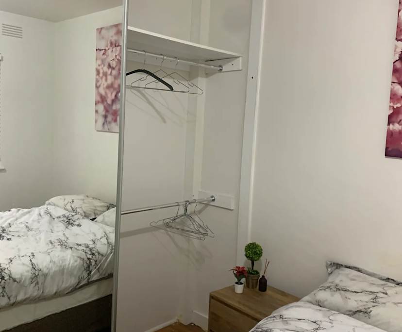$250, Flatshare, 2 bathrooms, Saint Kilda East VIC 3183