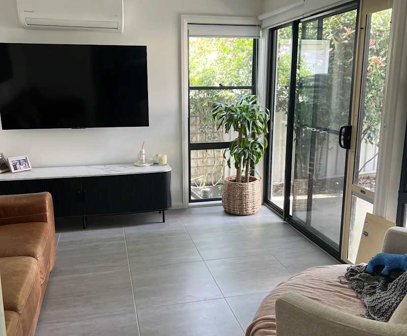 $300, Share-house, 2 bathrooms, Cardiff NSW 2285