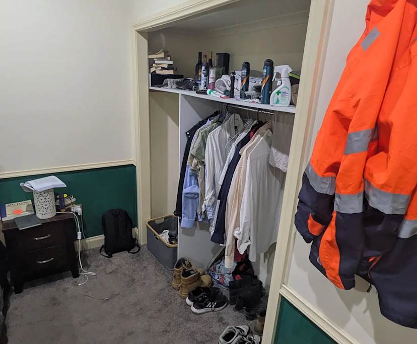 Unfurnished room in a share house