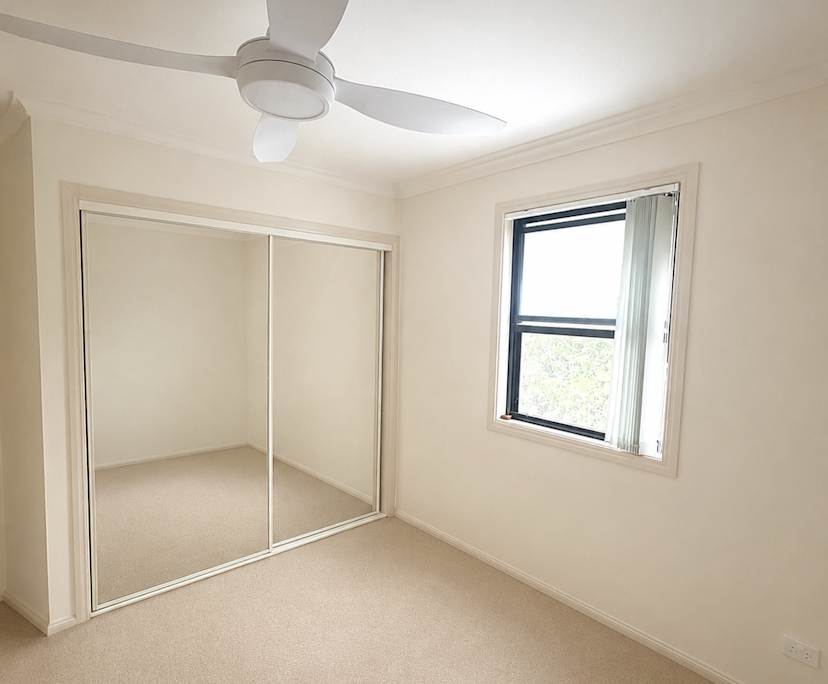 Room in a share house