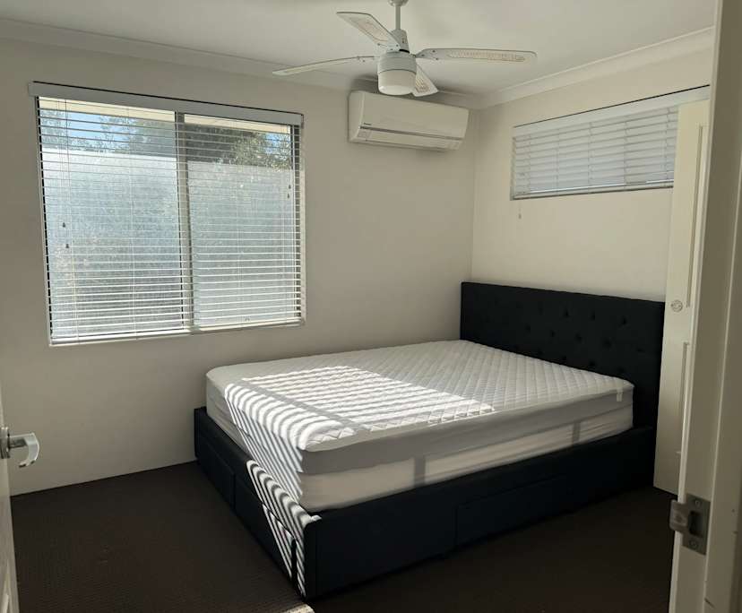 Unfurnished room in a share house