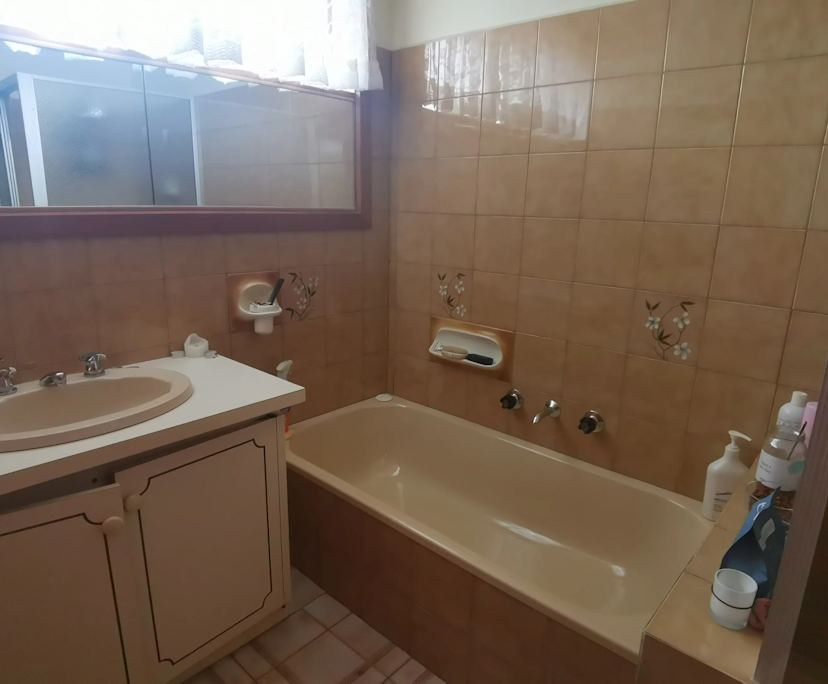 $220, Share-house, 4 bathrooms, Thomastown VIC 3074