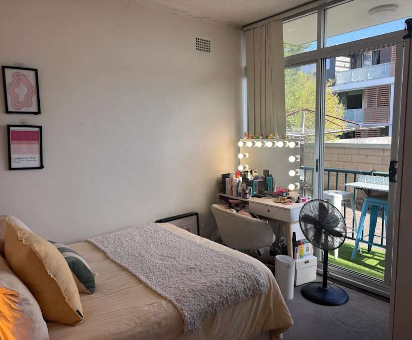 Unfurnished room in a flatshare