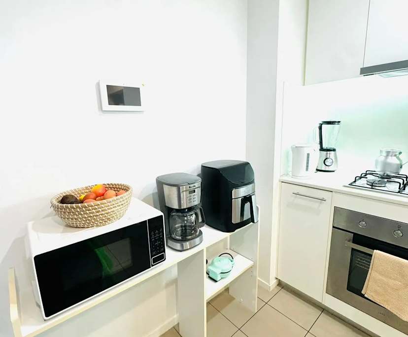$350, Student-accommodation, 2 bathrooms, Travancore VIC 3032