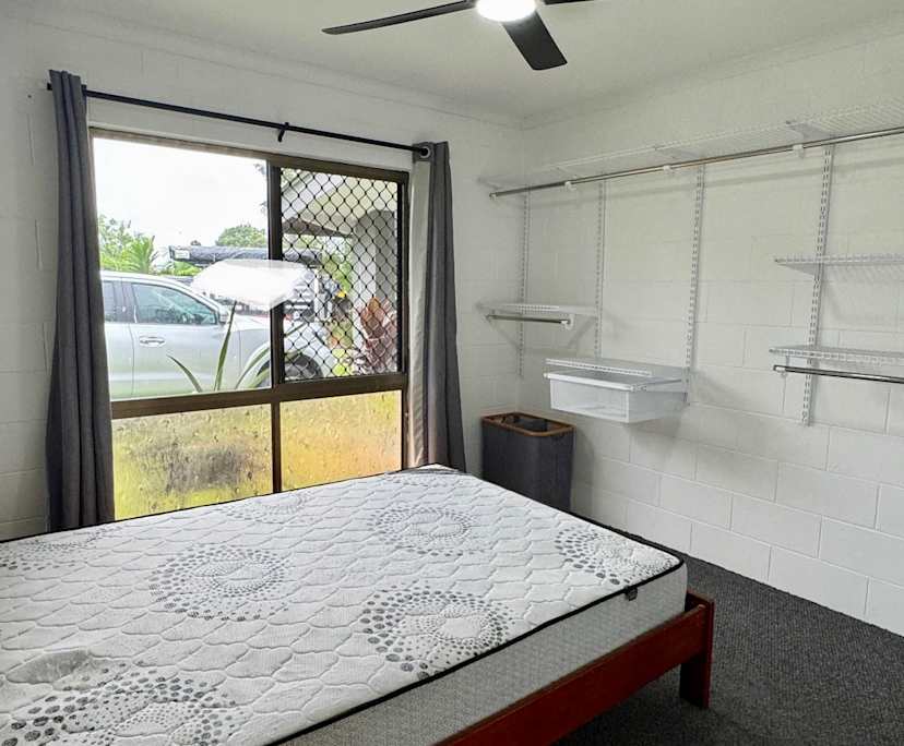 $330, Share-house, 3 bathrooms, Smithfield QLD 4878