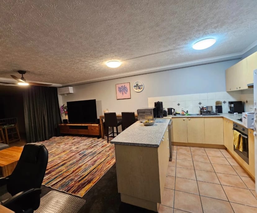 Whole property with 2 rooms for rent