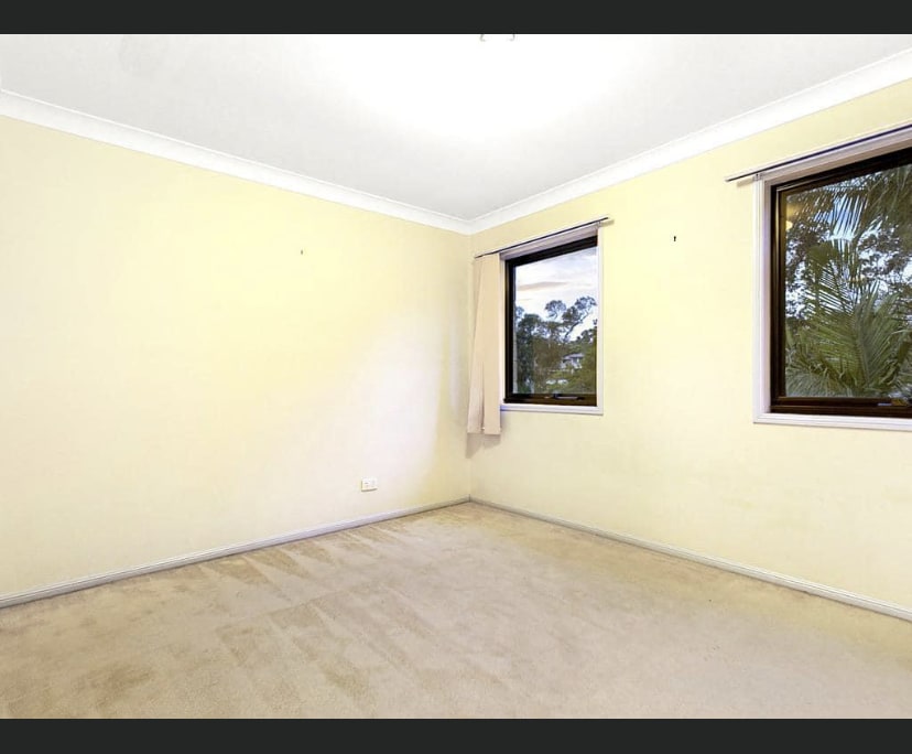 Room for Rent in Holland Park West, Brisbane 175,...