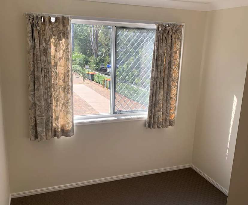 Room in a share house