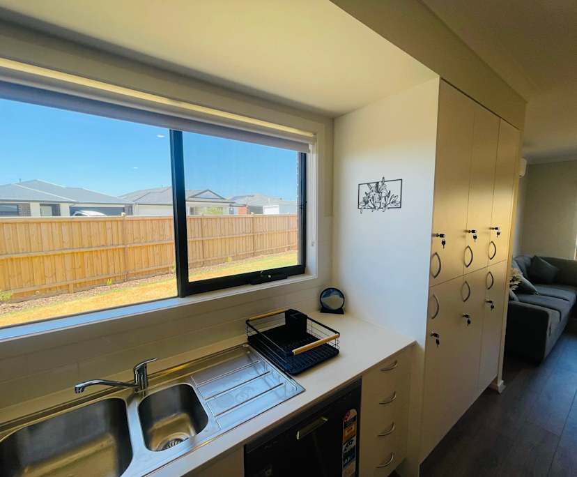 $280, Share-house, 5 bathrooms, Lara VIC 3212