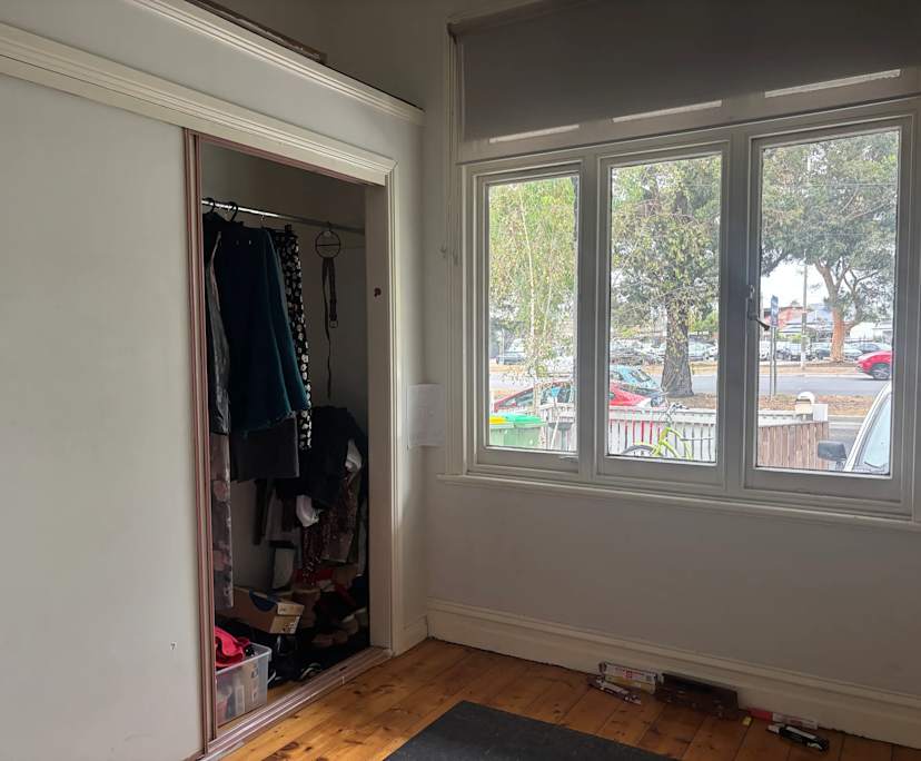 Unfurnished room in a share house