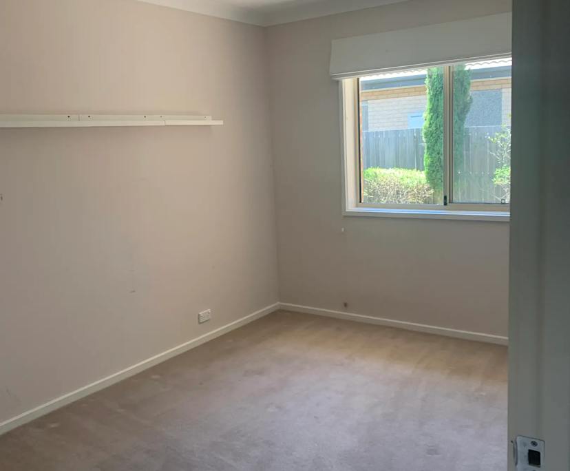 Room in a share house