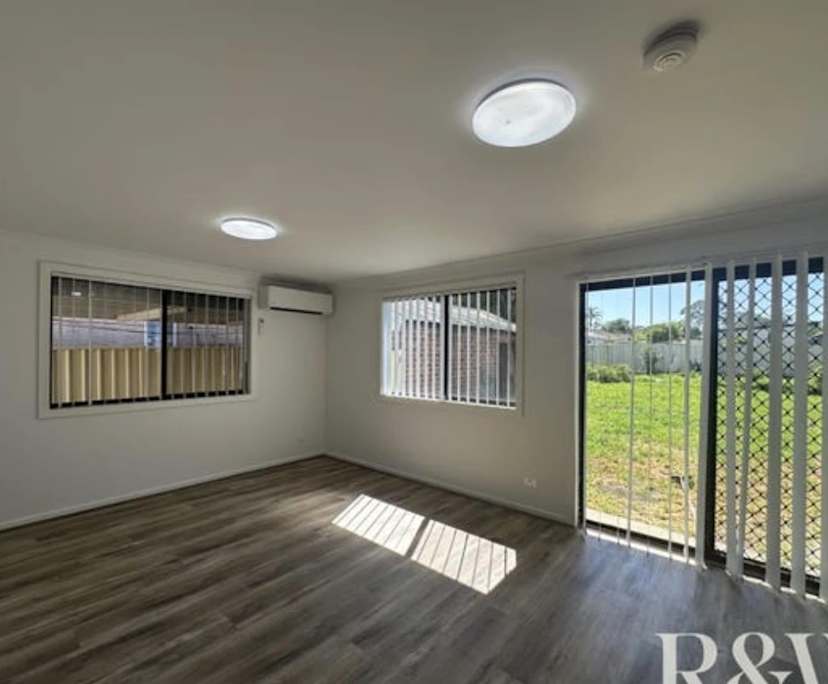 Room in a share house