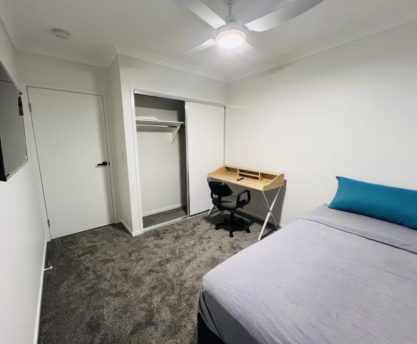 $315, Share-house, 5 bathrooms, Redbank QLD 4301