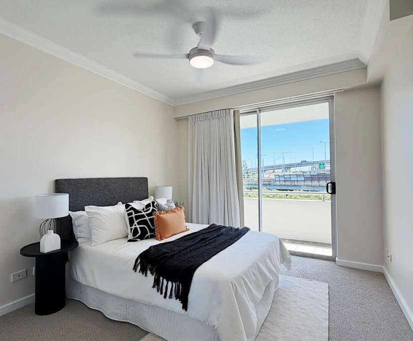 Furnished room with own bathroom