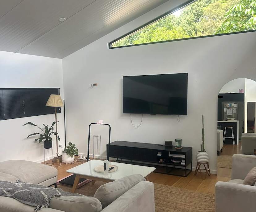 Room in a share house