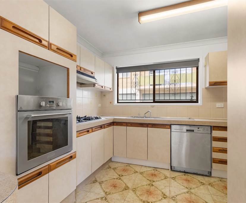 $650, 1-bed, 1 bathroom, Wooloowin QLD 4030