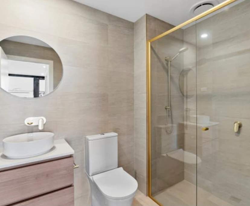 Furnished room with own bathroom
