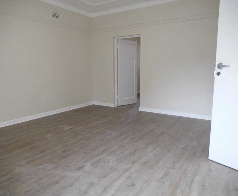 One Bed Flat for Rent in Stanmore, Sydney 500, Un...