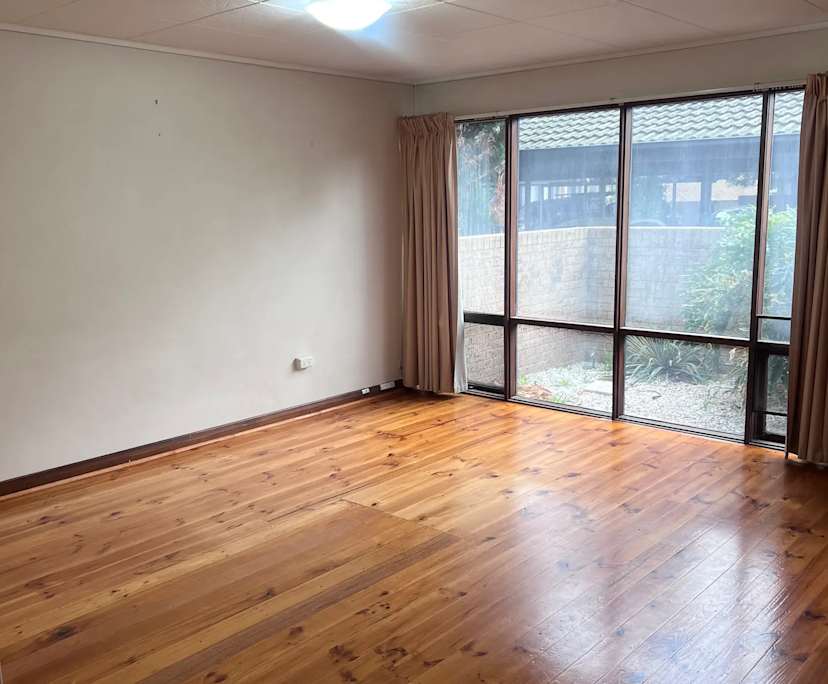 Whole property with 2 rooms for rent