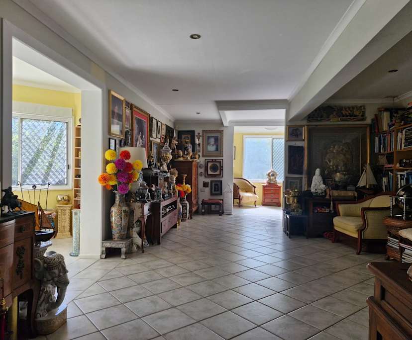 Room in a share house