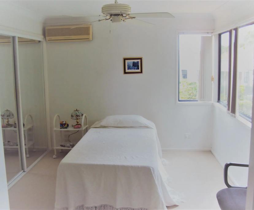 Furnished room with ensuite in a share house