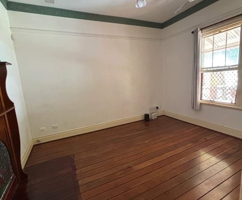 Unfurnished room in a share house