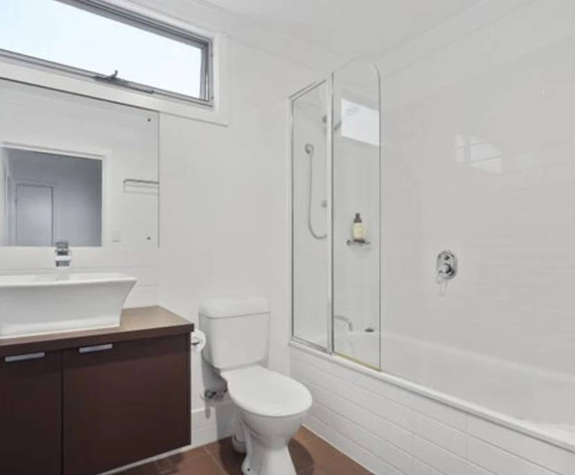 Unfurnished room in a share house