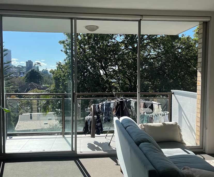 Furnished room in a flatshare