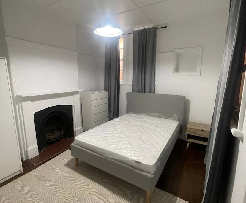 $825, Whole-property, 2 bathrooms, Newtown NSW 2042