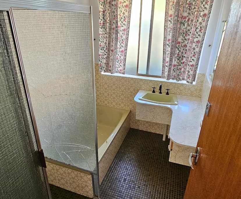 $350, Share-house, 2 bathrooms, Sheidow Park SA 5158