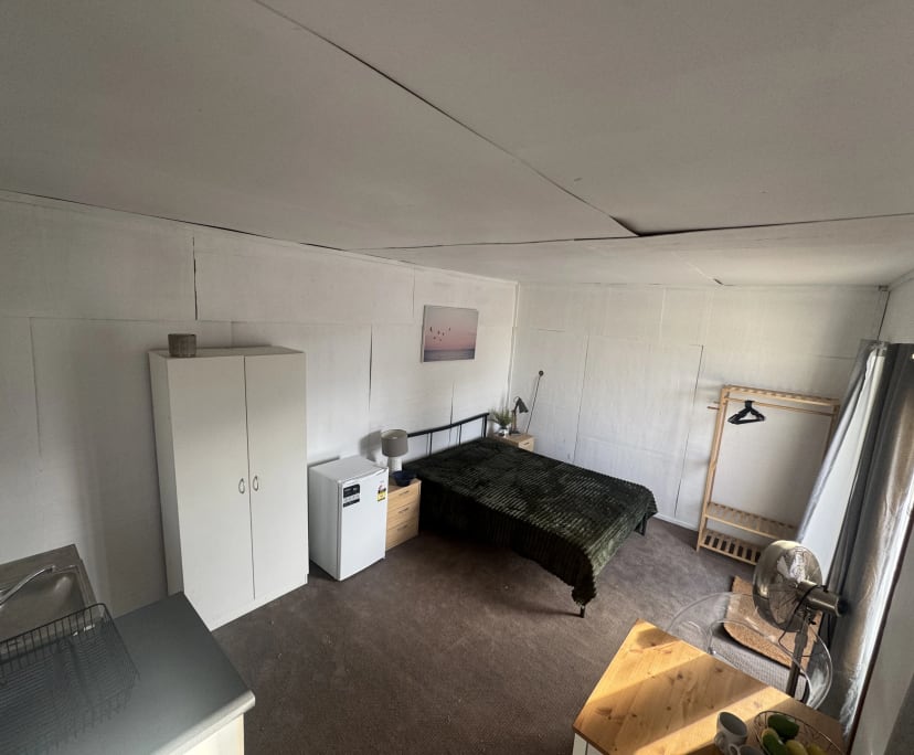 $330, Studio, 1 bathroom, Hamilton Hill WA 6163