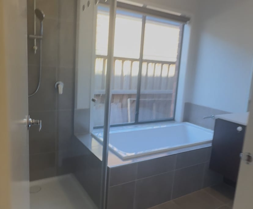 $162, Share-house, 4 bathrooms, Rockbank VIC 3335