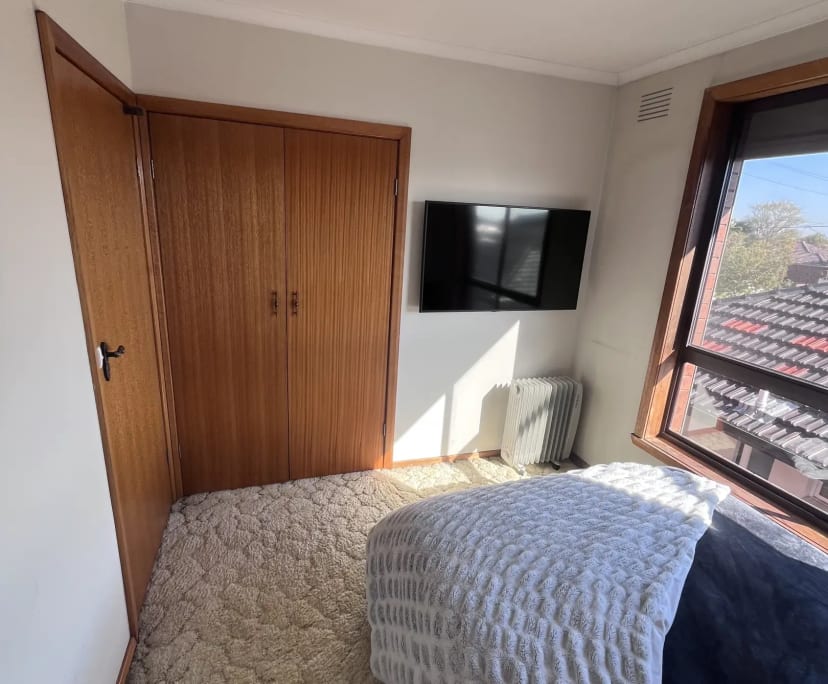 Unfurnished room in a share house