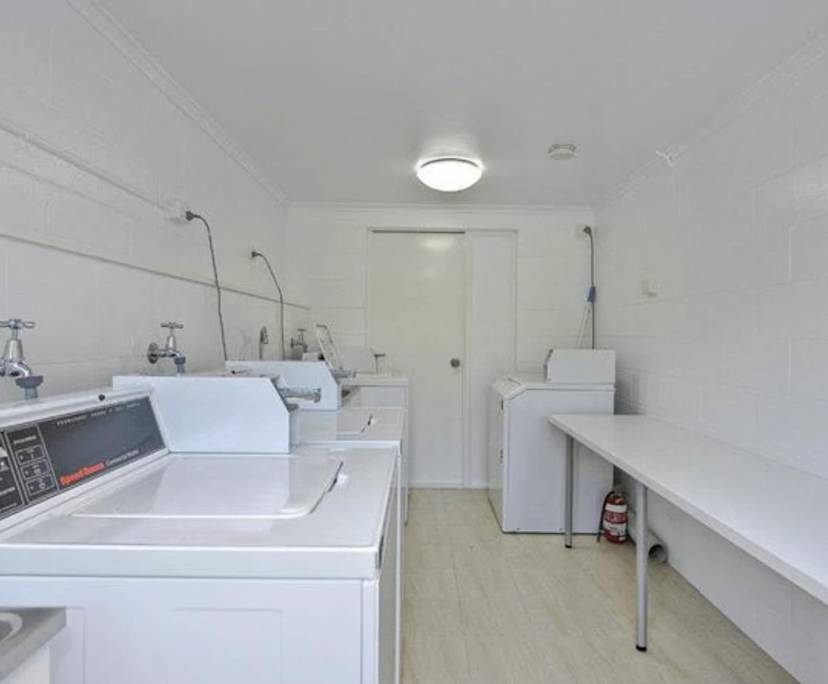 $285, Flatshare, 2 bathrooms, New Farm QLD 4005