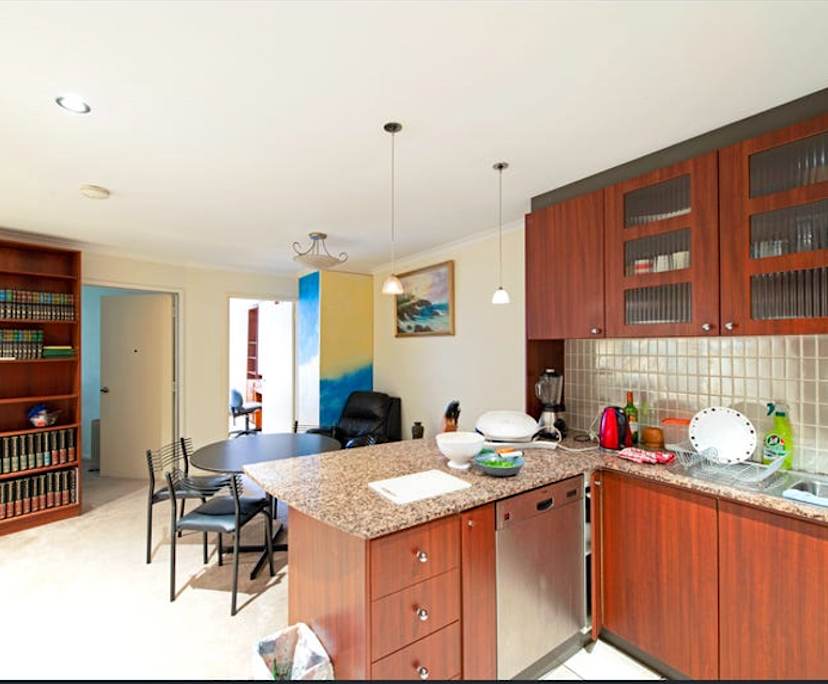 $360, Flatshare, 2 rooms, Canberra ACT 2601, Canberra ACT 2601