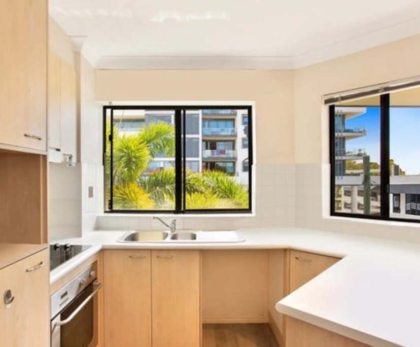 $400, Flatshare, 2 bathrooms, Mermaid Beach QLD 4218