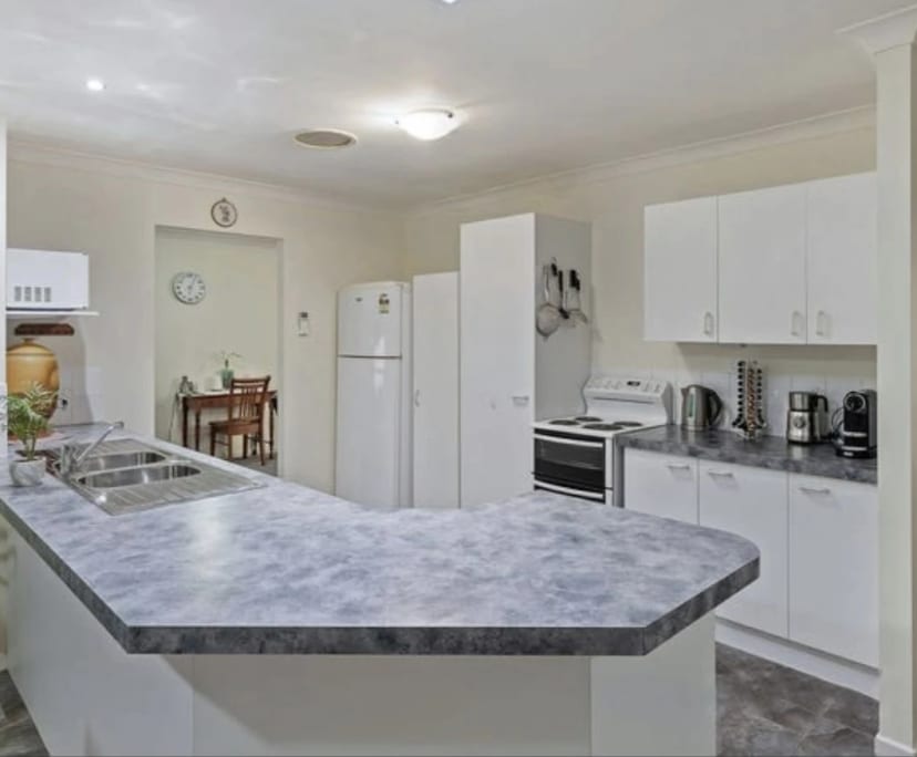 $300, Share-house, 4 bathrooms, Kallangur QLD 4503