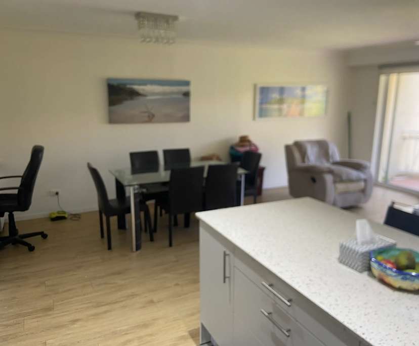 $450, Flatshare, 2 bathrooms, Runaway Bay QLD 4216