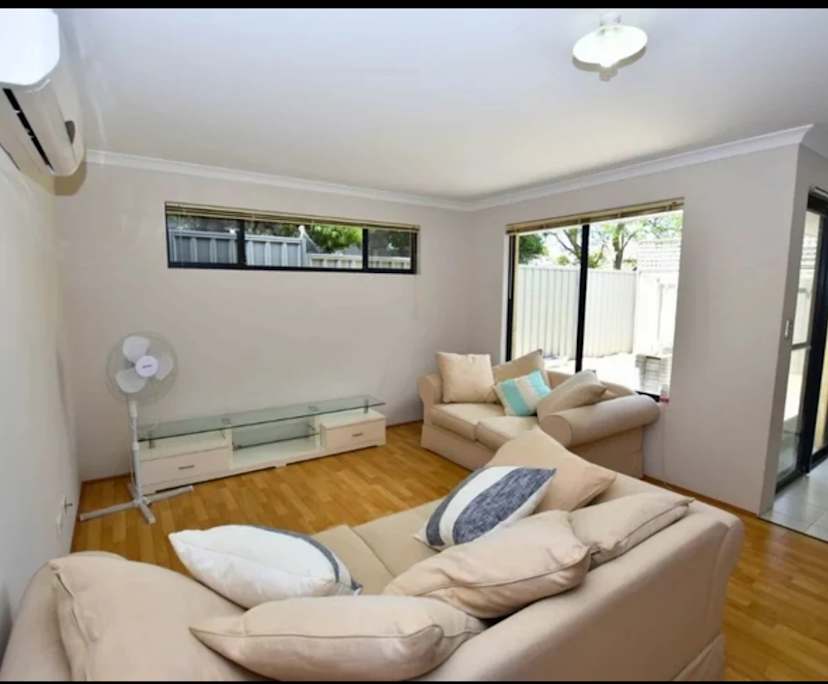 $250, Share-house, 3 bathrooms, East Cannington WA 6107