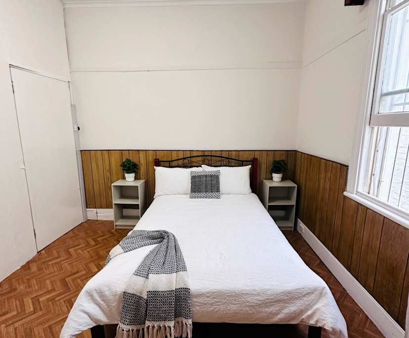 $280, Flatshare, 3 bathrooms, Lewisham NSW 2049