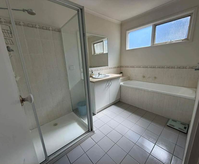 $215, Share-house, 3 bathrooms, Oakleigh East VIC 3166