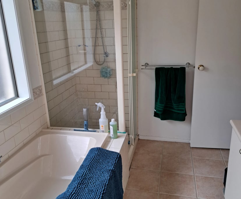 Room for Rent in Shepparton, VIC 250, Furnished,