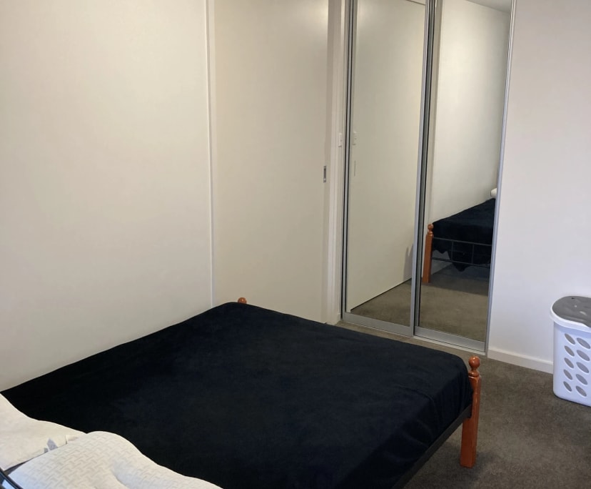 Furnished room in a flatshare