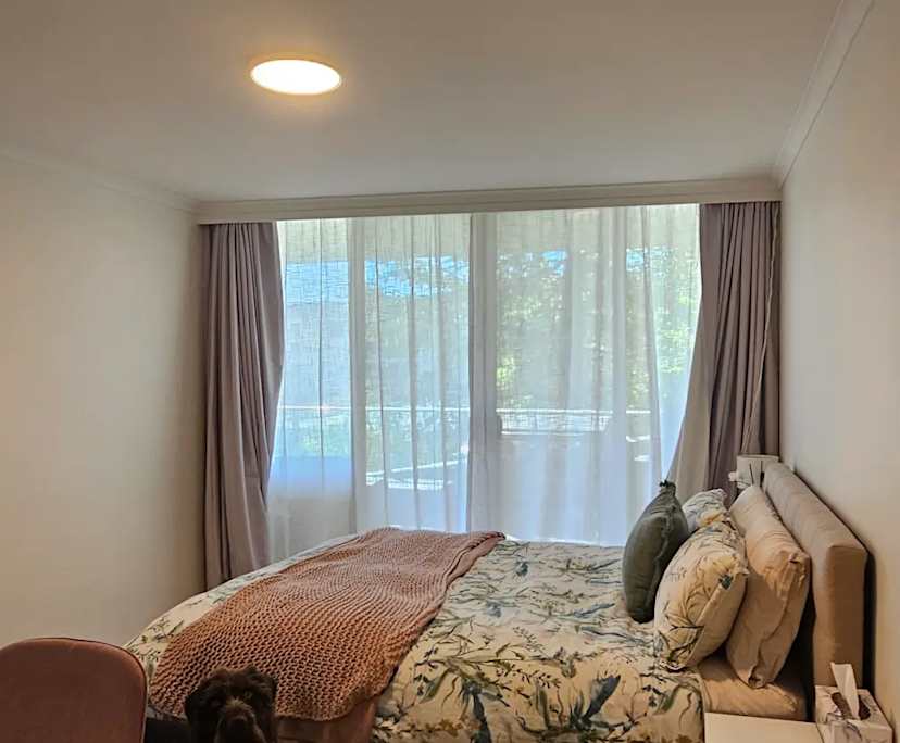 Furnished room with ensuite in a flatshare