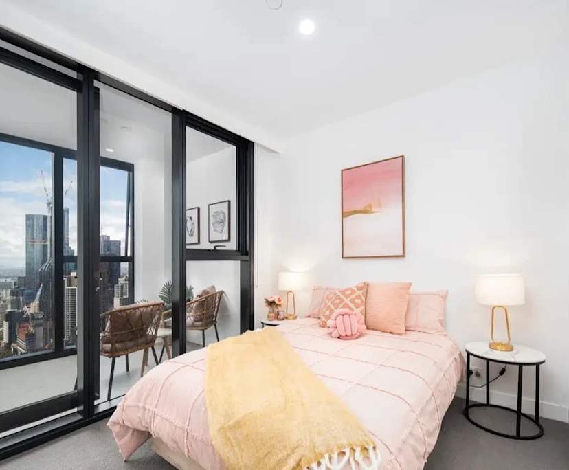 Furnished room with own bathroom